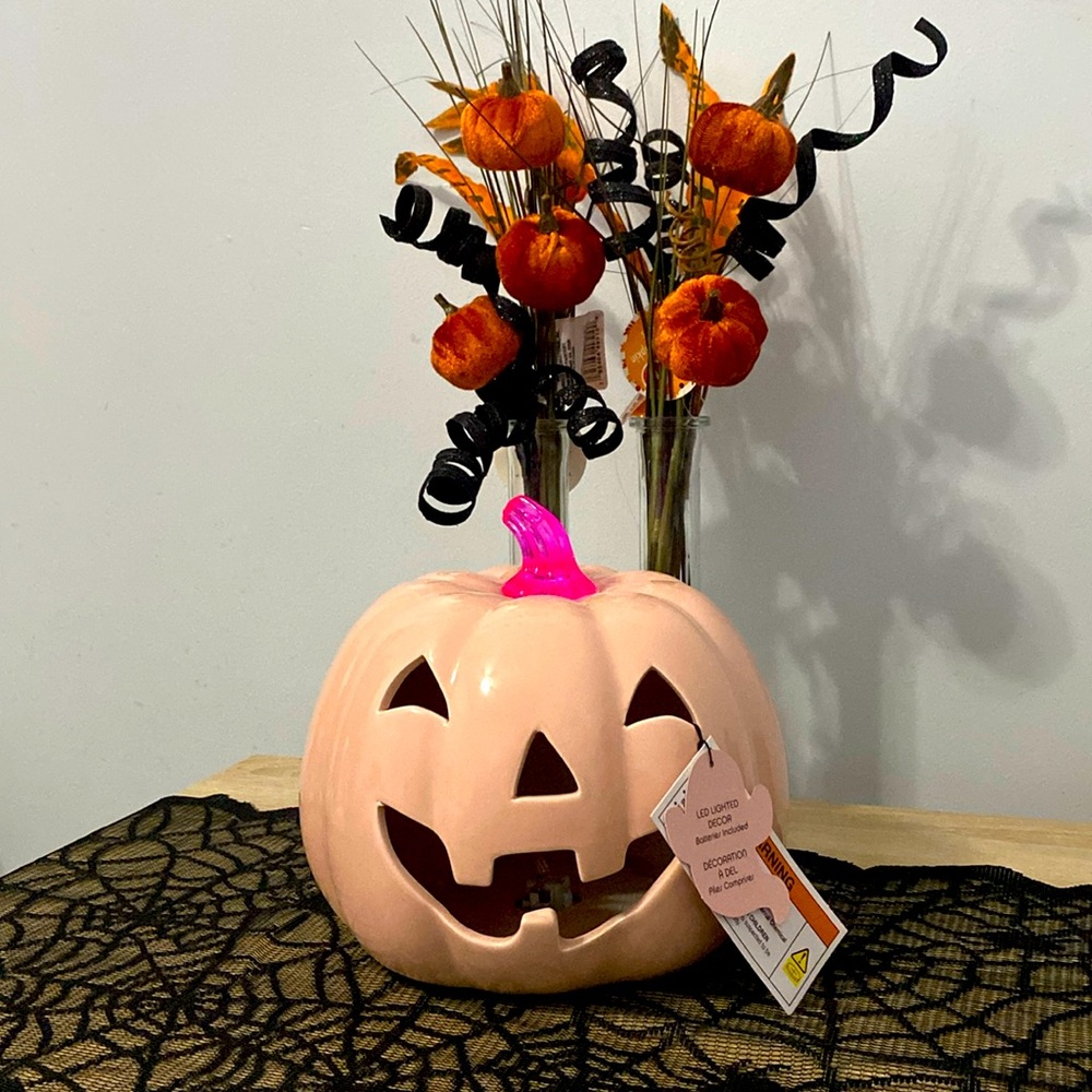 Halloween Ceramic Pastel Pink  LED Pumpkin NWT